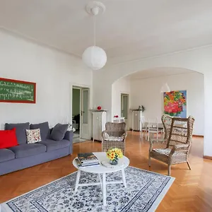 Apt With Balcony - 50 M Far From Pagano M1 , Milan Italie